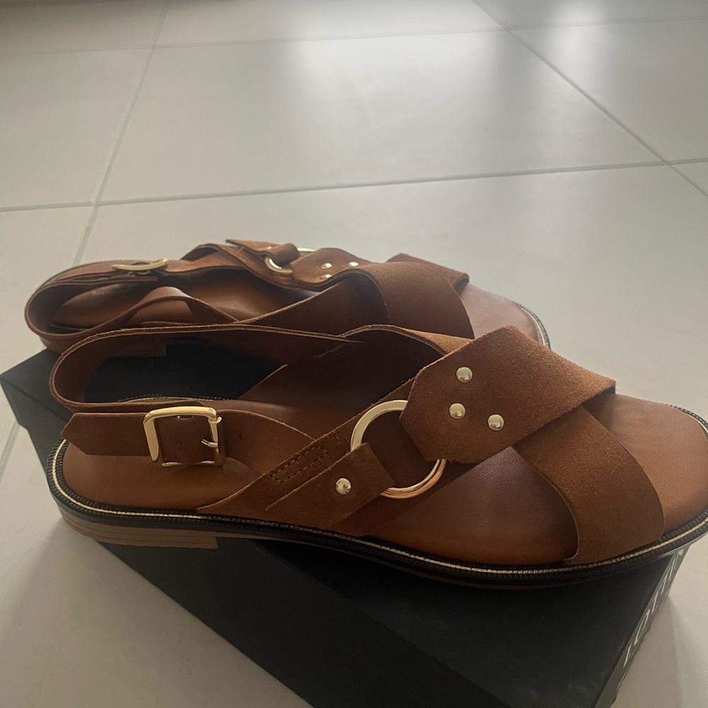 Stylish Tan Sandals with Buckle Accent